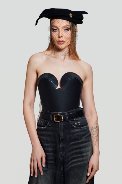 DE LAUER <p> black short bustier