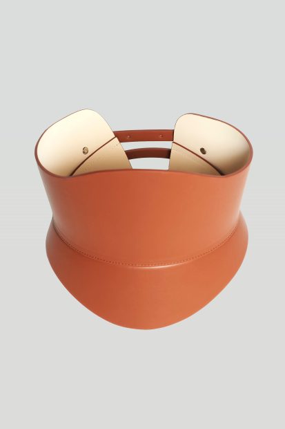 IMAN <p>wide belt in canyon