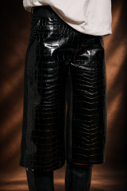 CAPRI trousers <p>Crocodile emboss leather