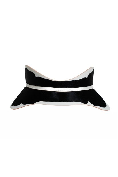 MEDUSA 2 <p>white & black hairy leather